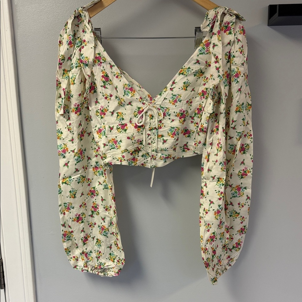 Nwt For Love And Lemons Floral Long Sleeve Crop Top